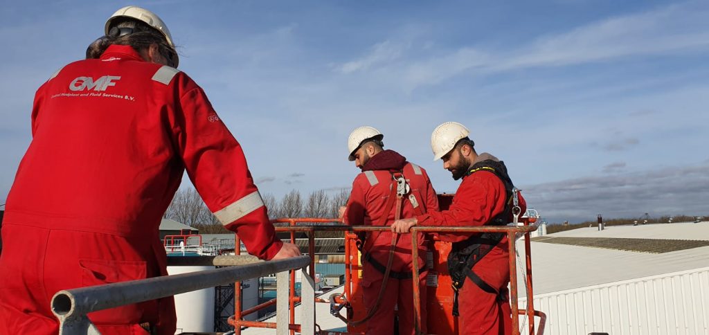 Het verschil tussen een reachtruck en heftruck
