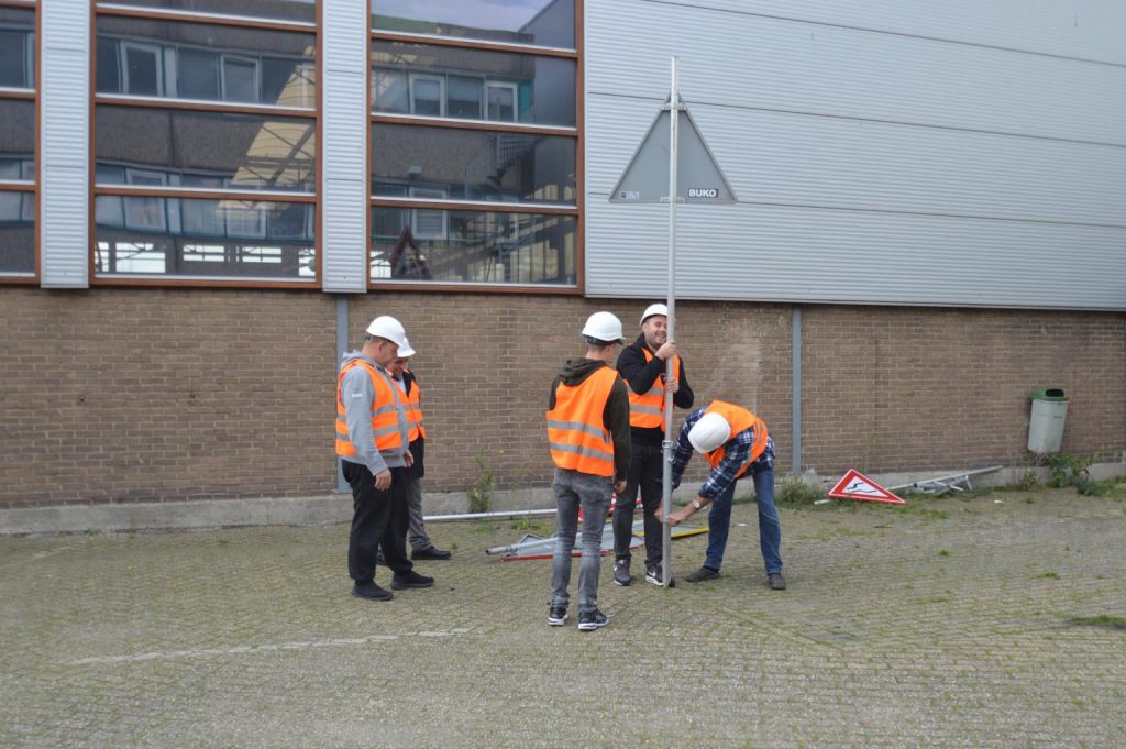 Veilig werken langs de weg, hoe doe je dat?